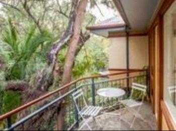 The Mill Valley 4*